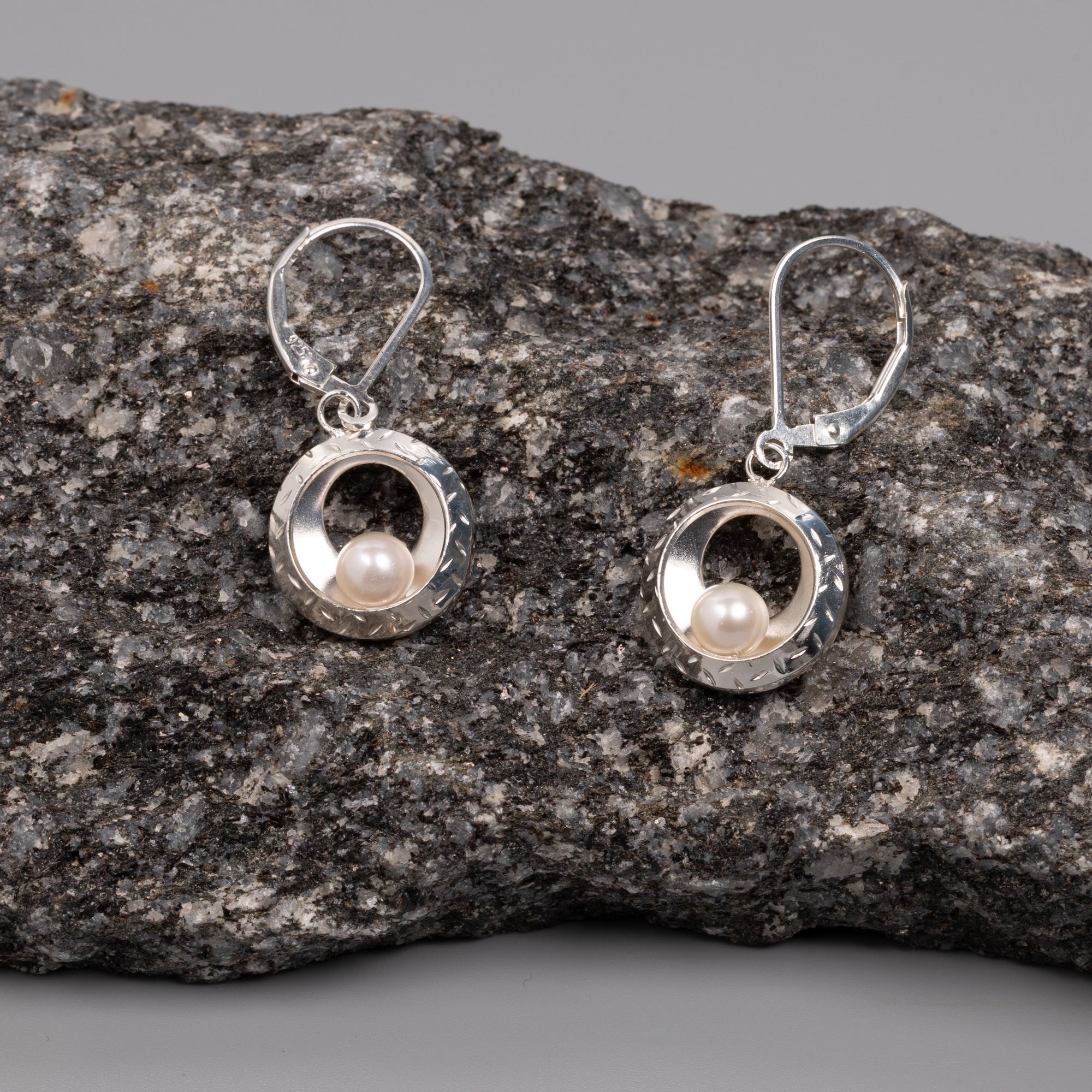 Balancing Pearl Dangle Earrings White-Kelli Montgomery