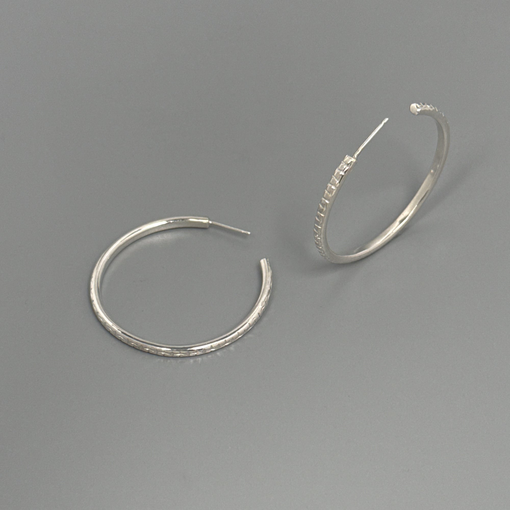 Criss Cross Hoop Earrings-Kelli Jewelry